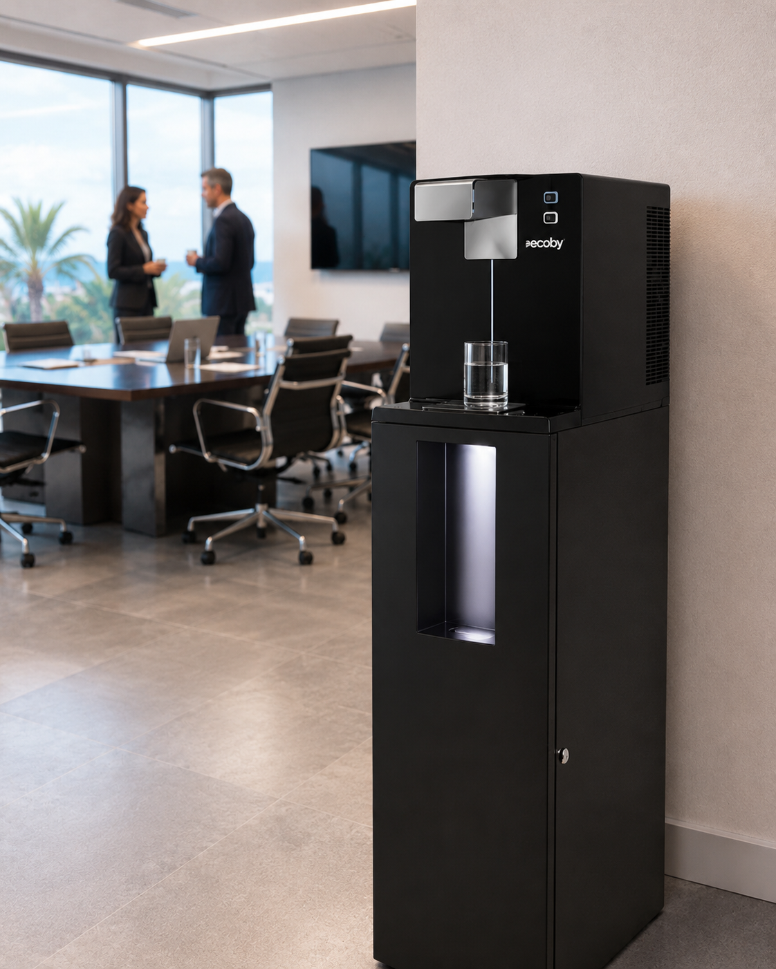 Columna dispensadora EVERFLOW 30E DOLMEN ECOBY en sala de juntas de oficina en Canarias